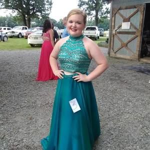 Meet your Posher, Crystal